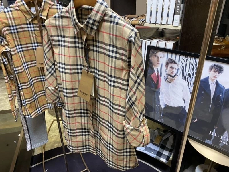 WellDesigned Burberry Shirts 103518
