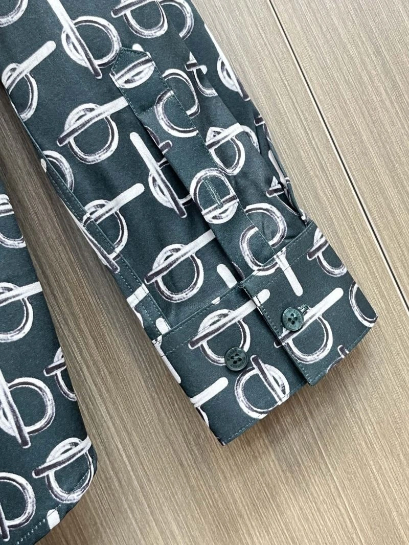 Burberry Shirts Breathable 102642