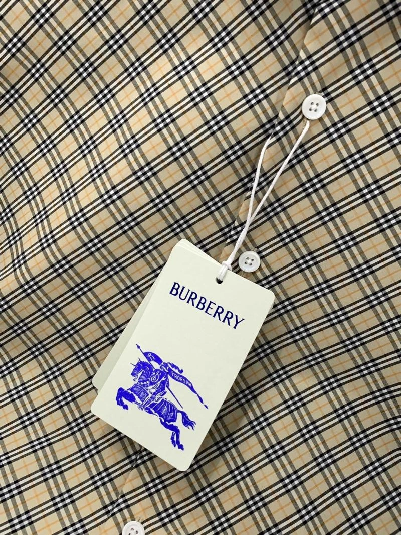 Minimalist Burberry Shirts 101653