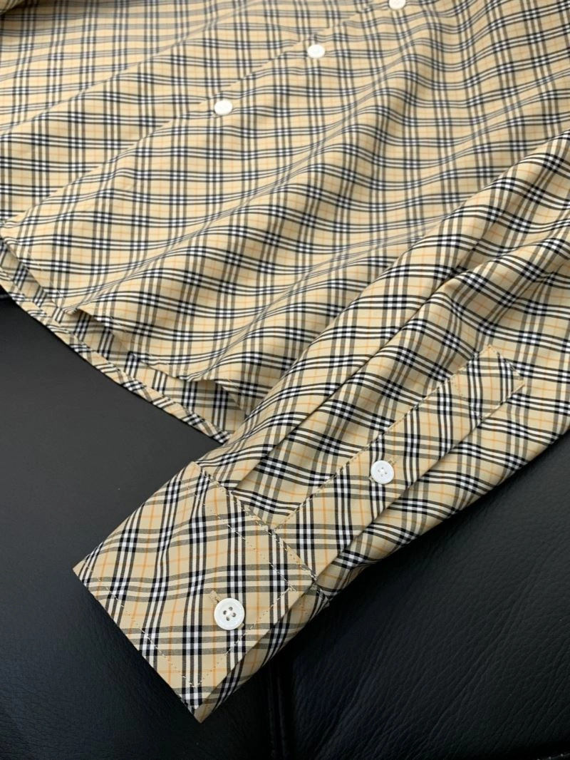 Minimalist Burberry Shirts 101653