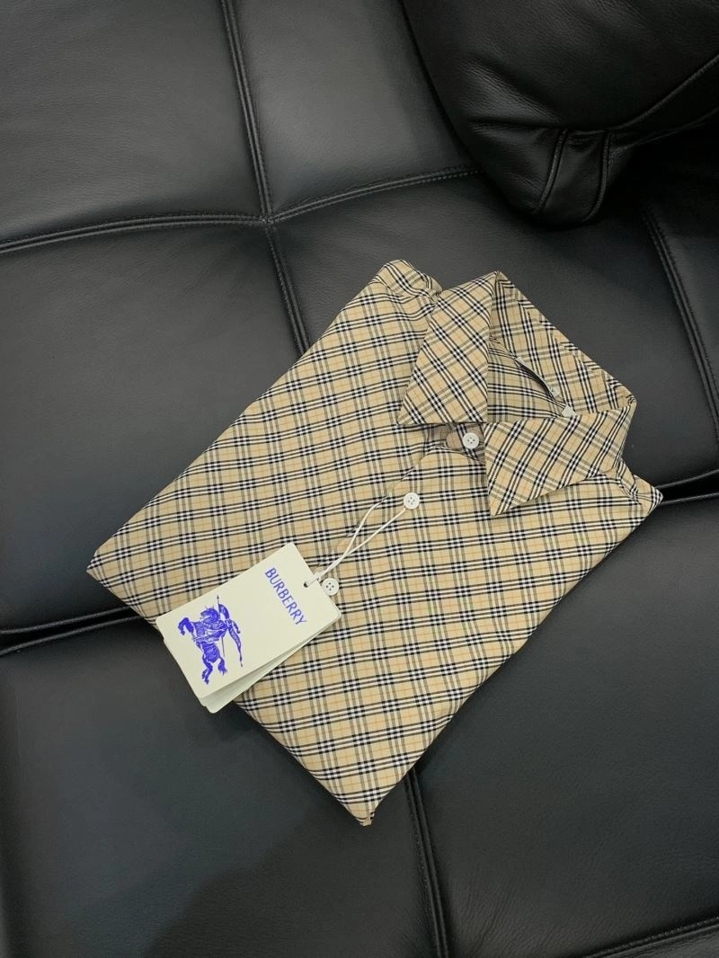 Minimalist Burberry Shirts 101653