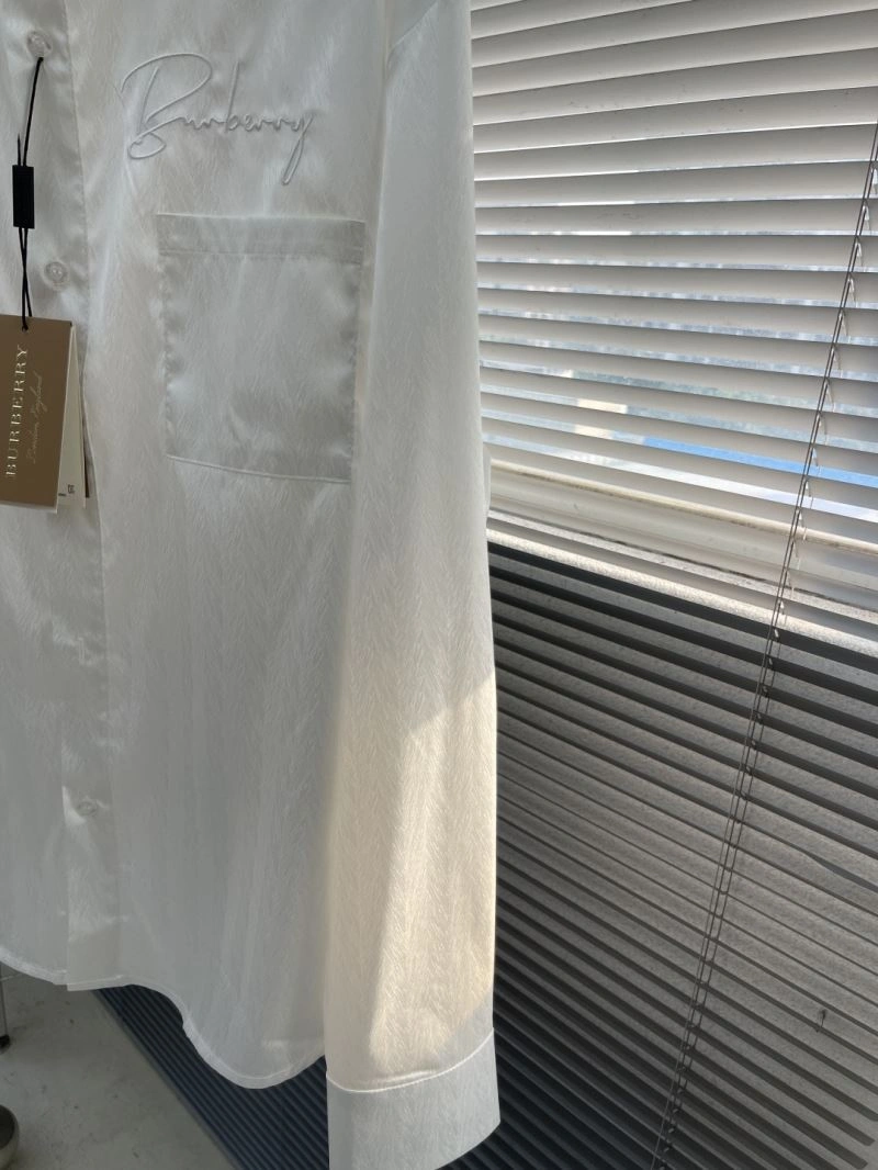Unisex Burberry Shirts 101162