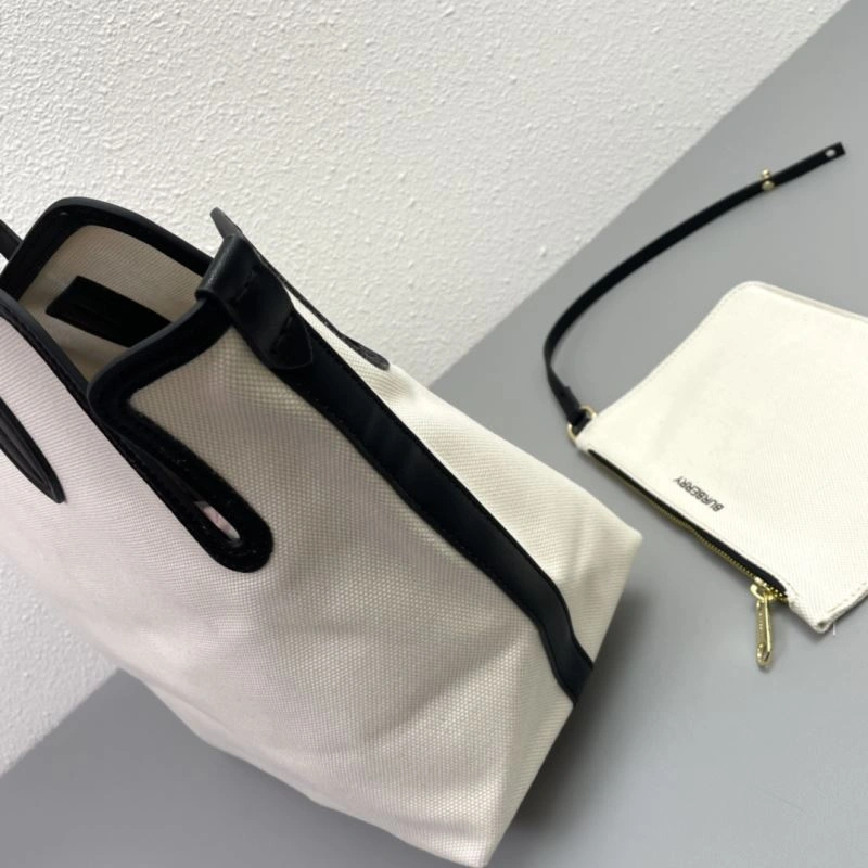 Stylish Burberry Shopping Bags 84573