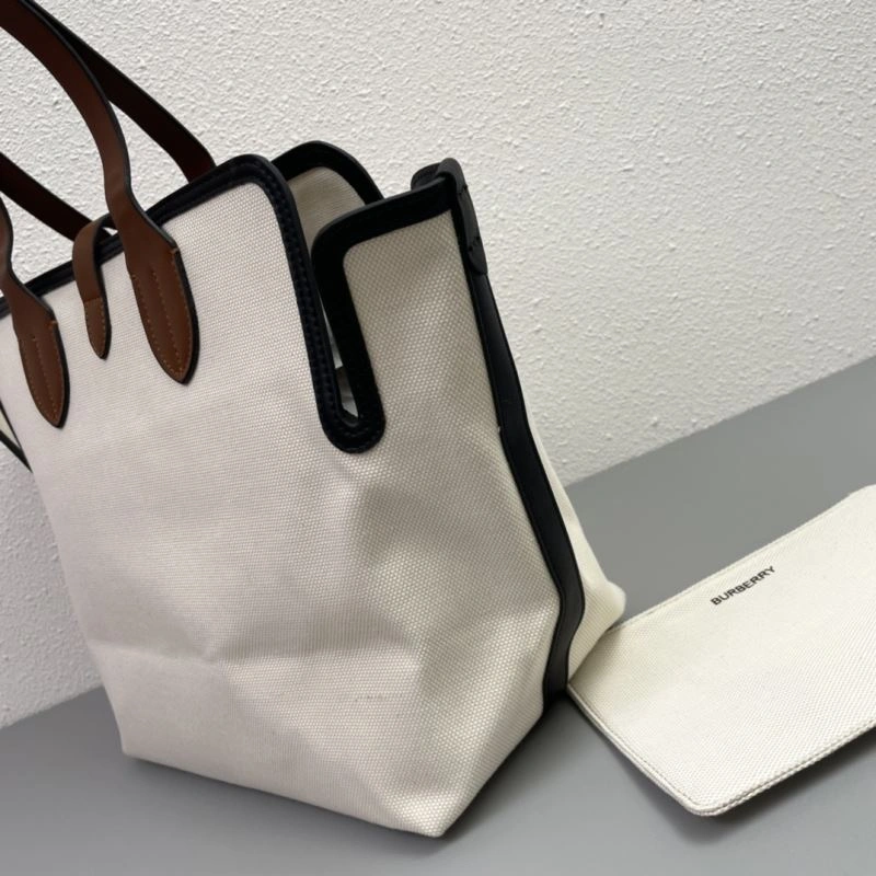 Burberry Shopping Bags Trendy 84569
