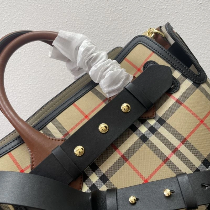 Burberry Shopping Bags StreetReady 84567