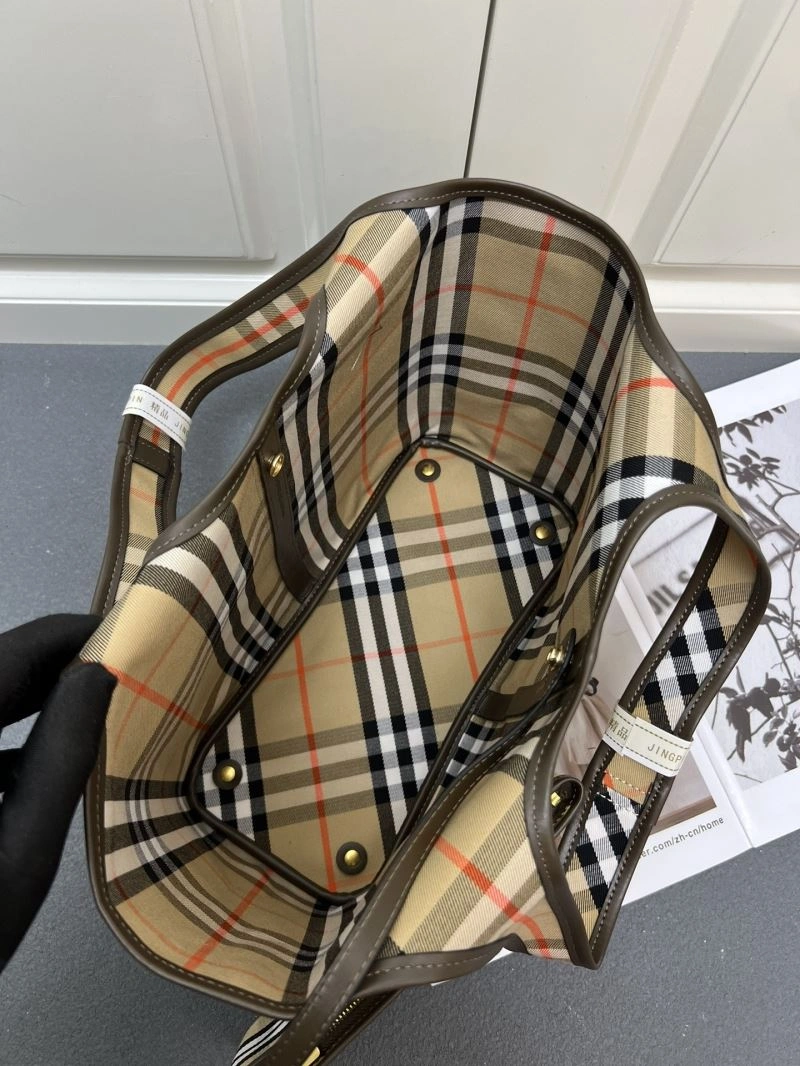 Burberry Shopping Bags FlexibleFit 84562