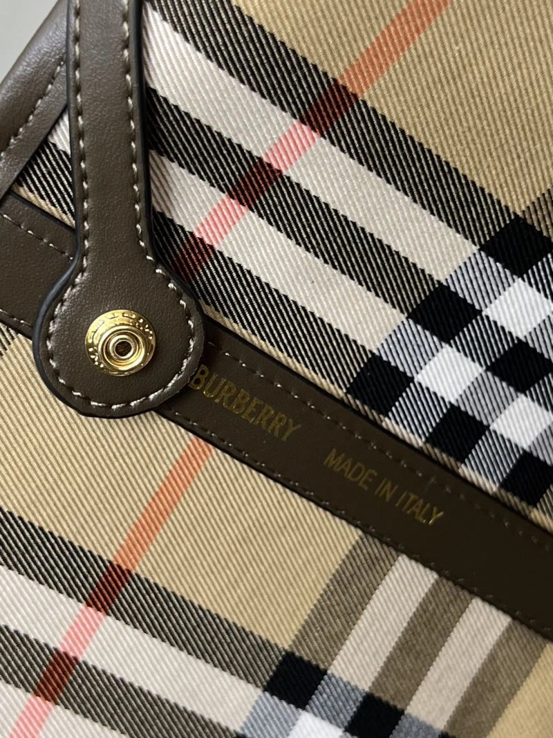 Burberry Shopping Bags FlexibleFit 84562