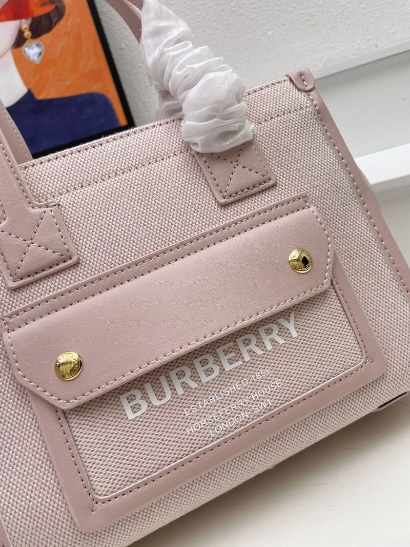 Minimalist Burberry Shopping Bags 84560
