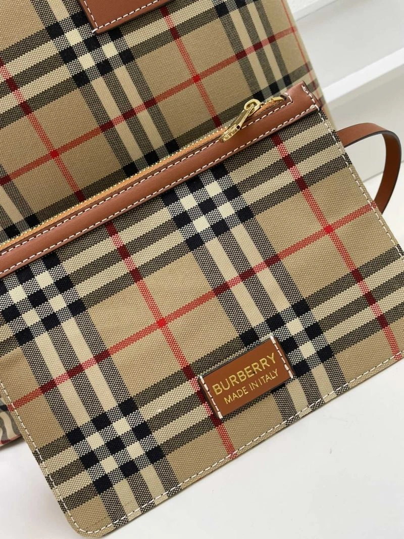 Burberry Shopping Bags Affordable 84551