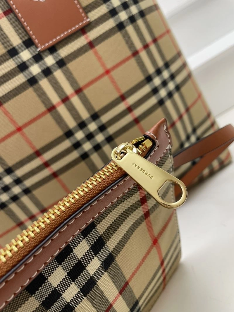 Burberry Shopping Bags Affordable 84551