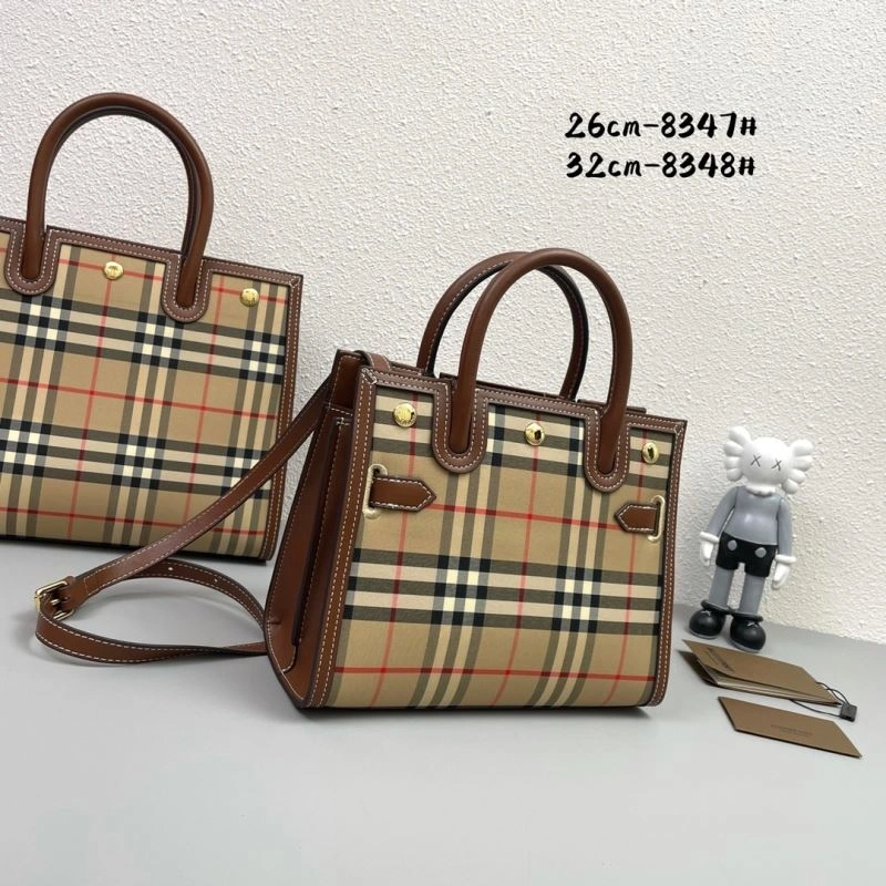 Burberry Shopping Bags Minimalist 84547