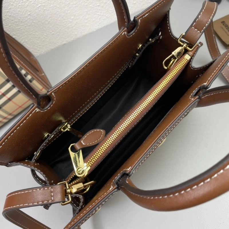 Burberry Shopping Bags Minimalist 84547