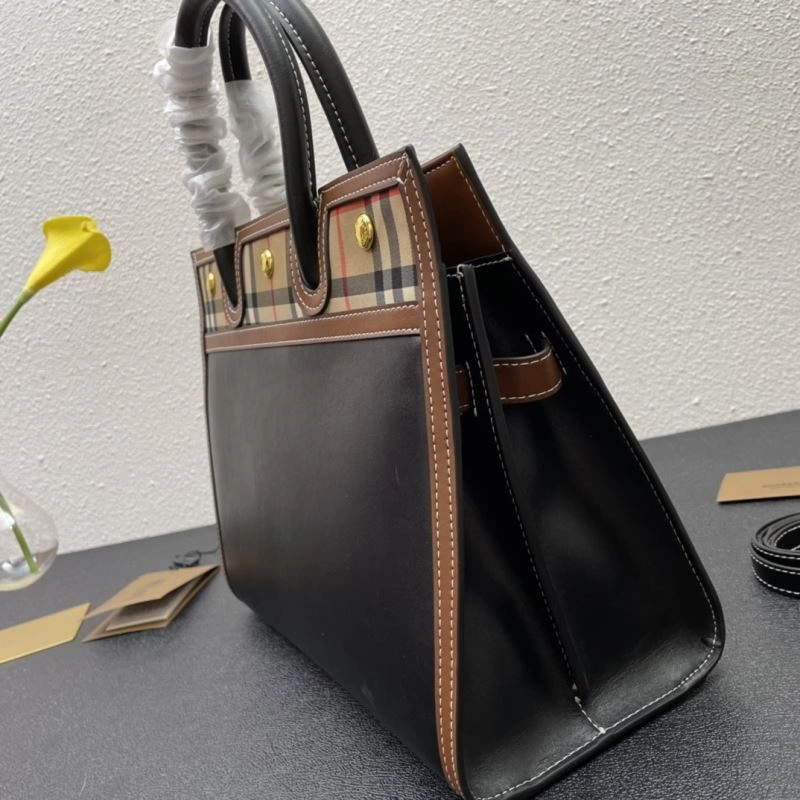 Tailored Burberry Shopping Bags 84544