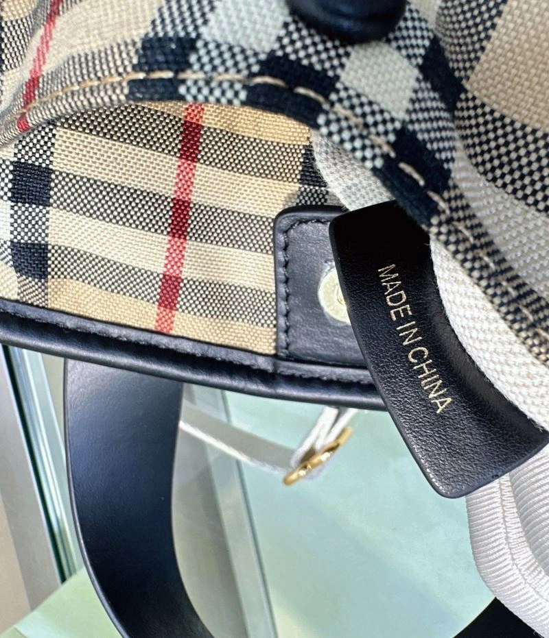 ModernLook Burberry Shopping Bags 64511