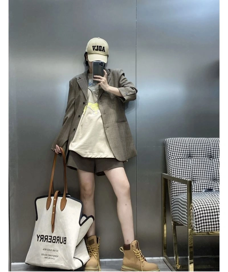 StreetReady Burberry Shopping Bags 64551