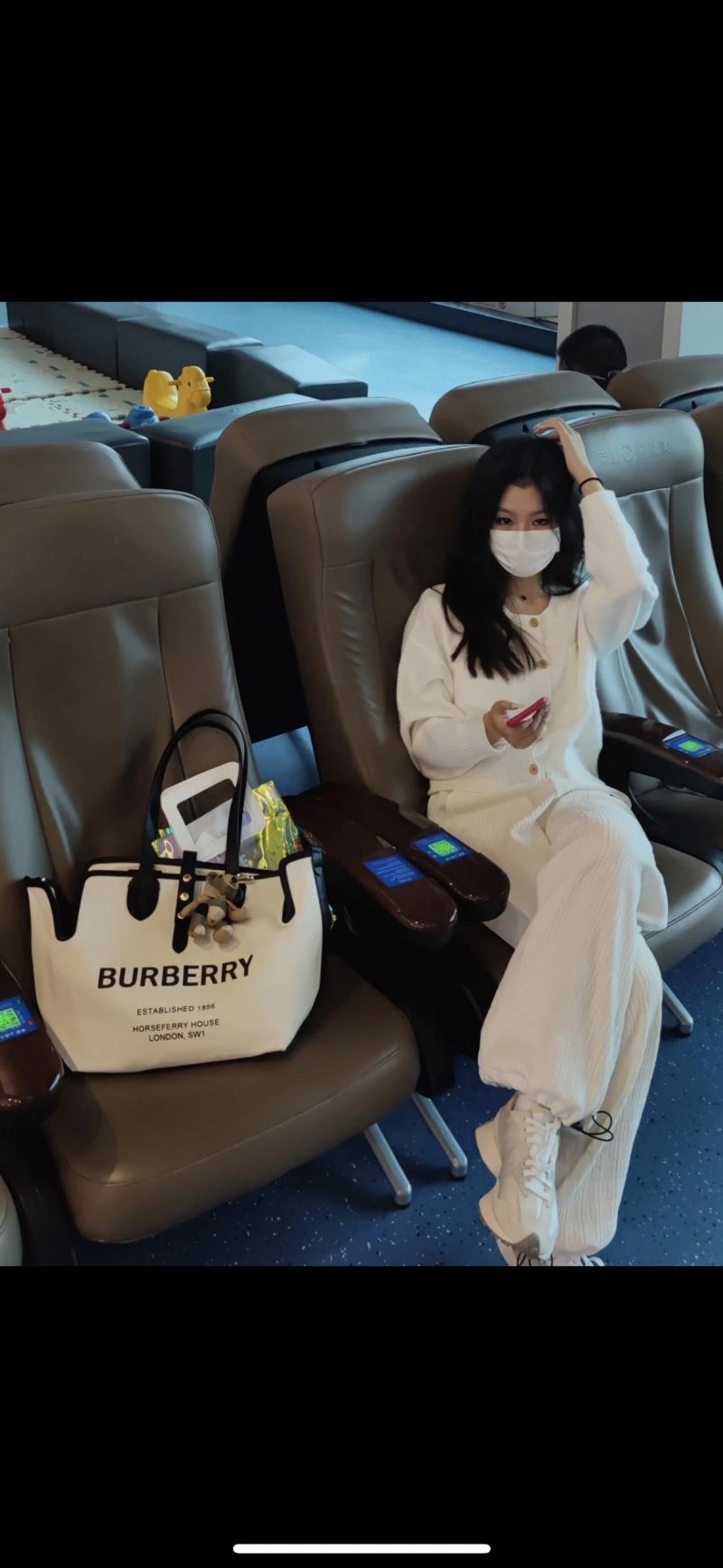 TravelReady Burberry Shopping Bags 64518