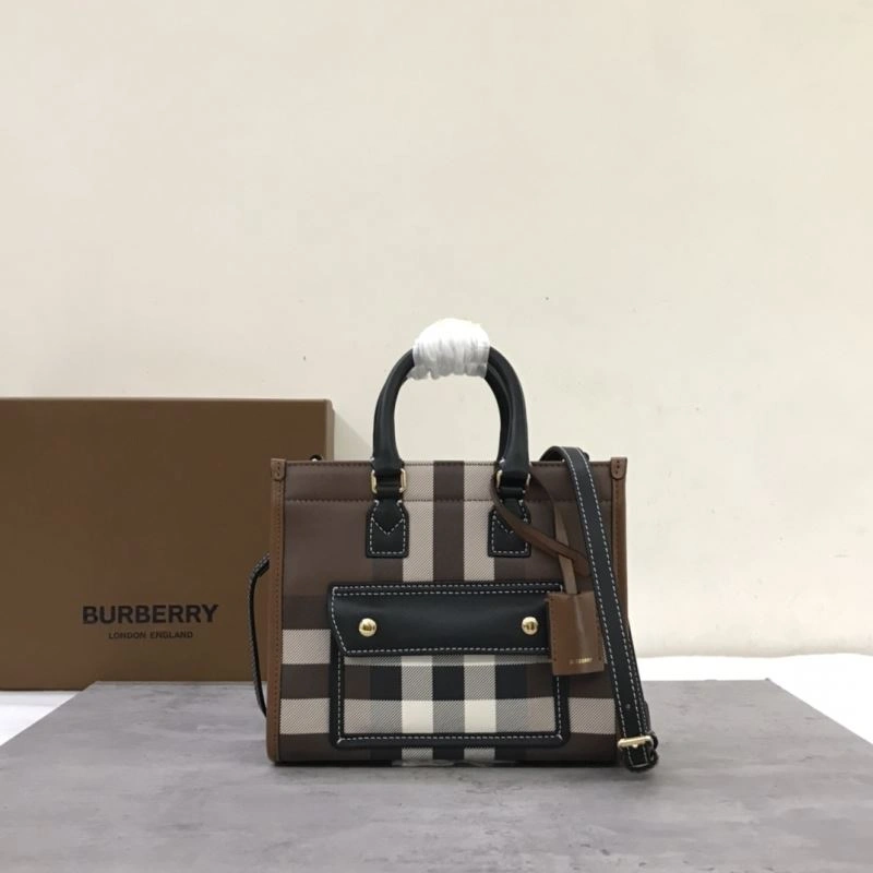Burberry Shopping Bags Supportive 64544