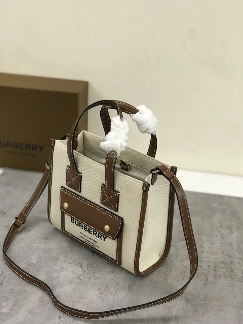 Burberry Shopping Bags Attractive 64507
