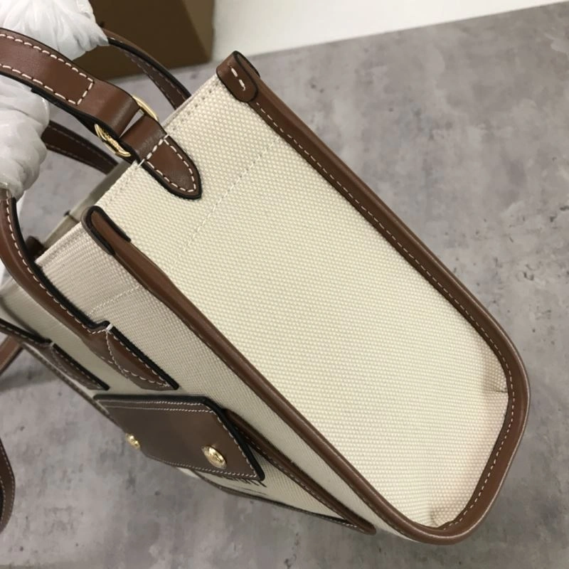 Burberry Shopping Bags Attractive 64507