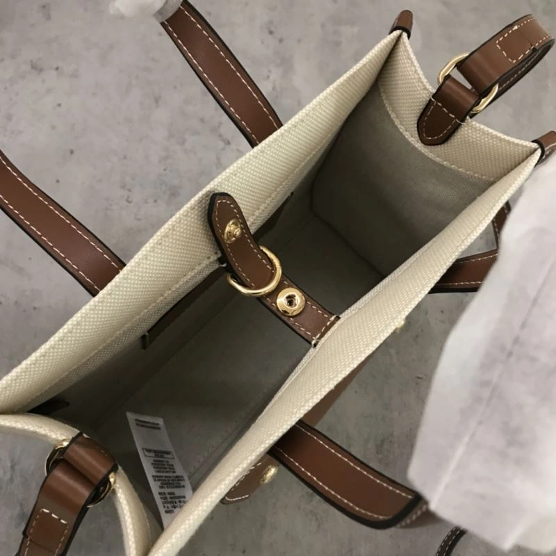 Burberry Shopping Bags Attractive 64507