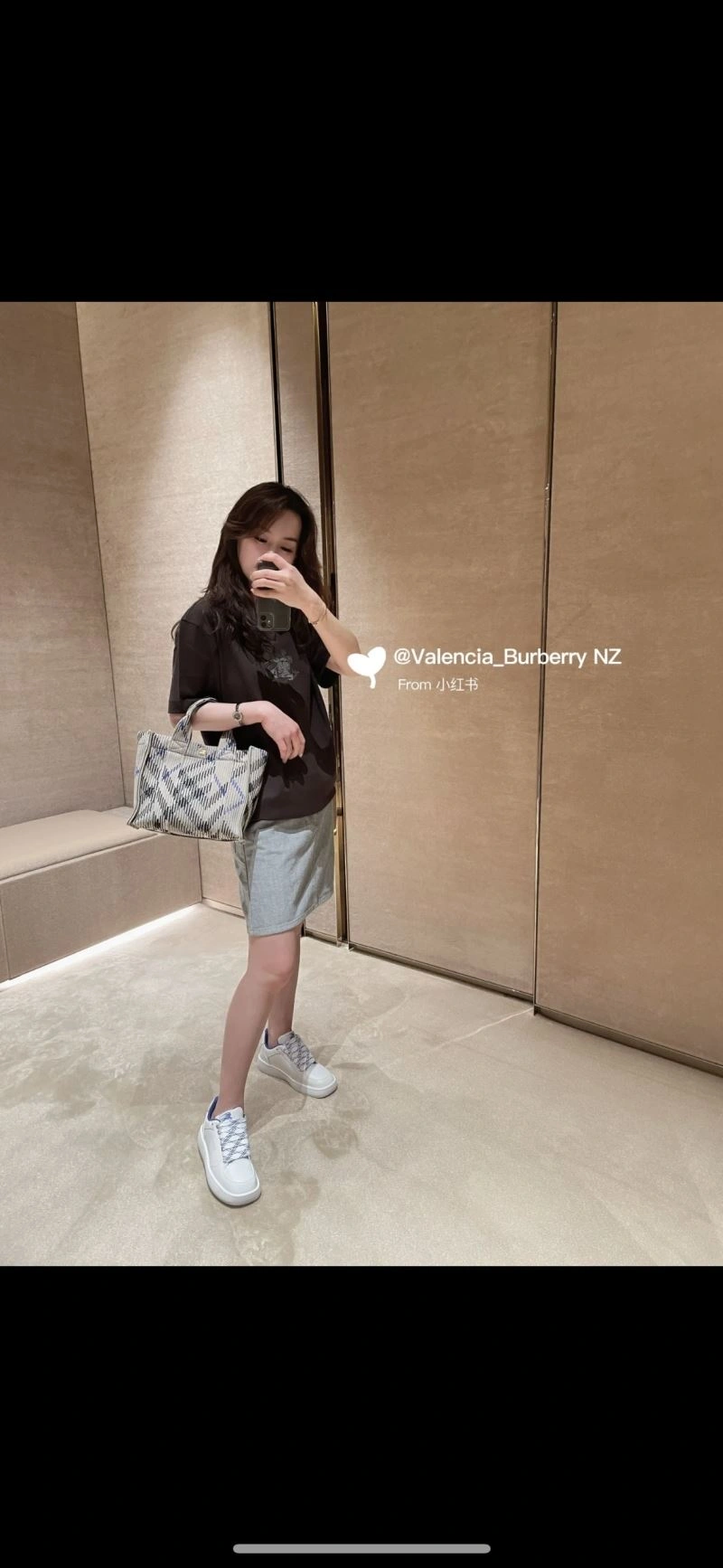 Burberry Shopping Bags Breathable 64517