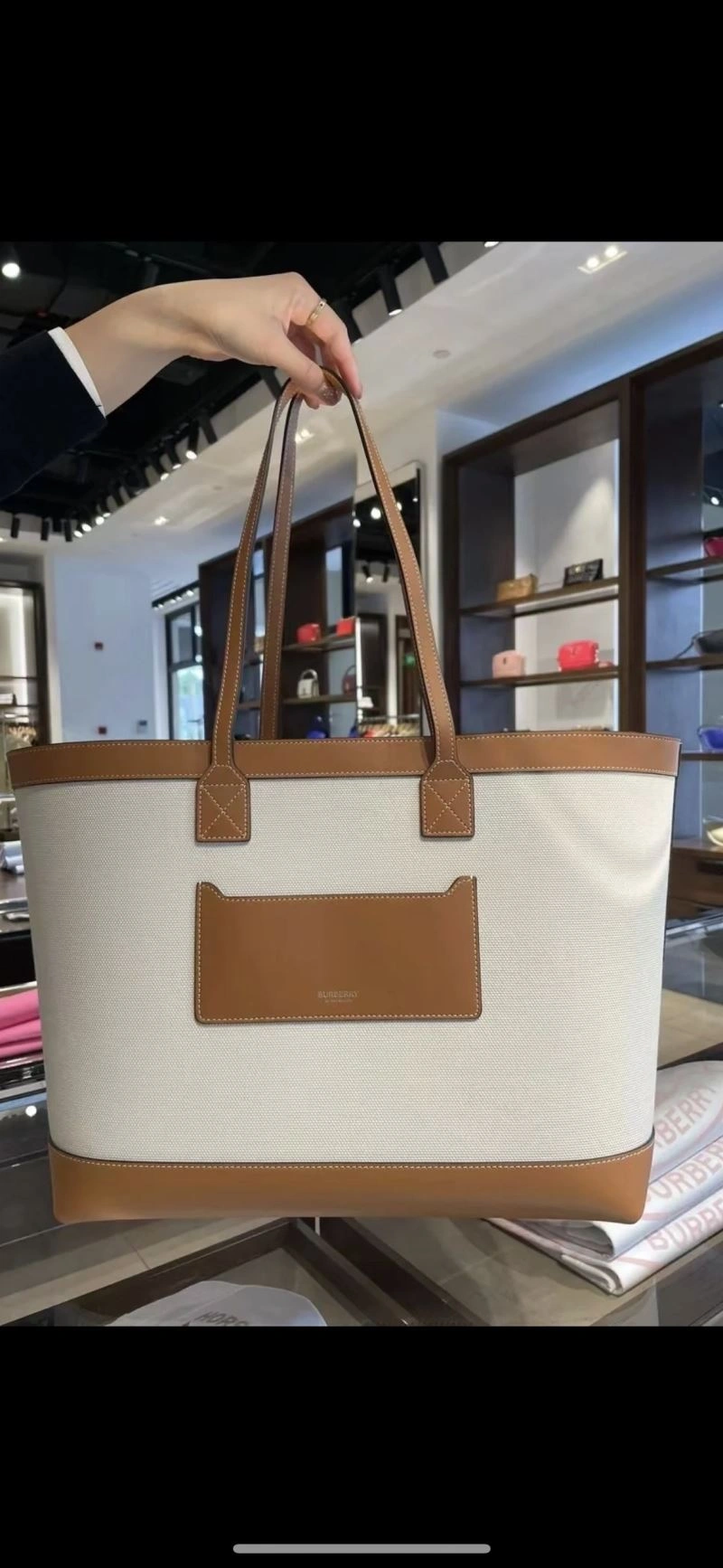Burberry Shopping Bags Sustainable 64537