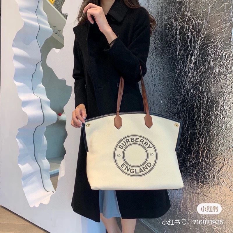 ComfortFit Burberry Shopping Bags 64503