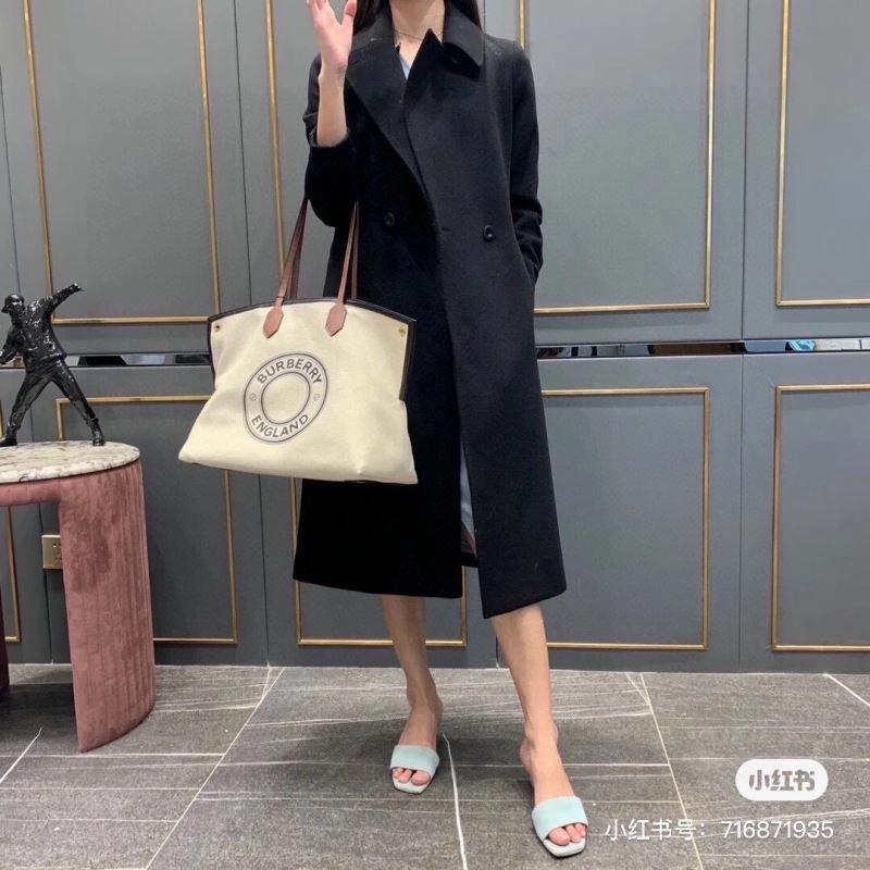 ComfortFit Burberry Shopping Bags 64503
