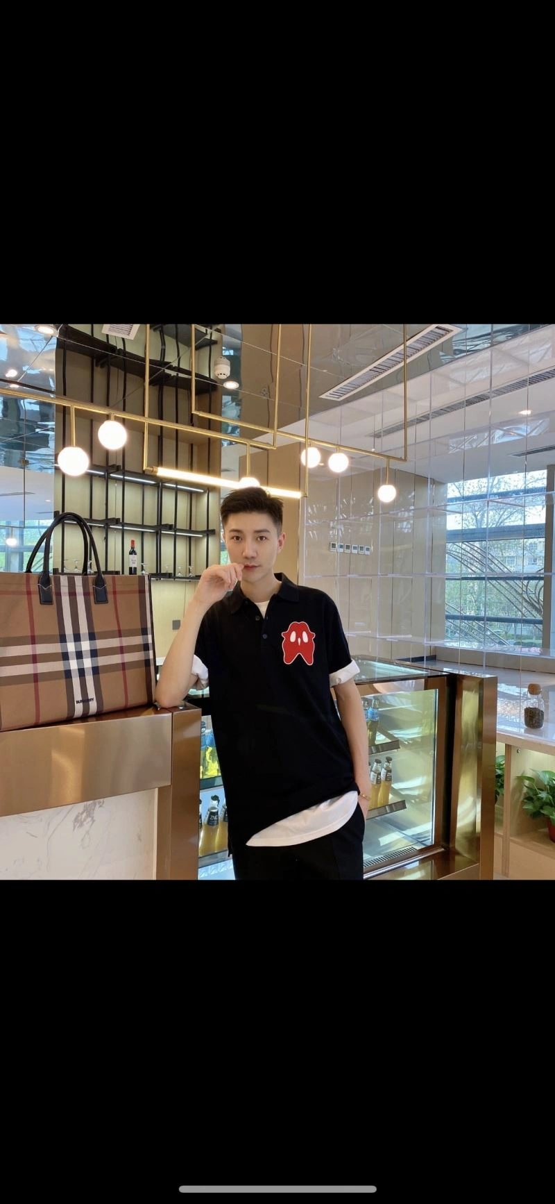 Lightweight Burberry Shopping Bags 64566