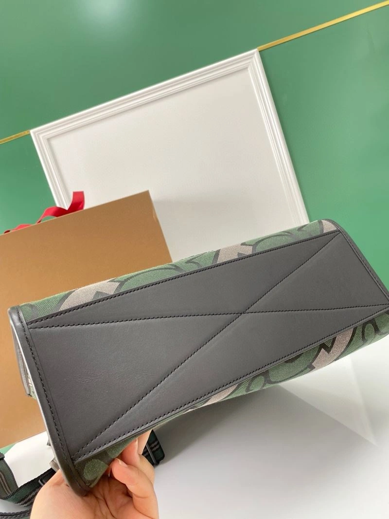 Burberry Shopping Bags Modern 64530