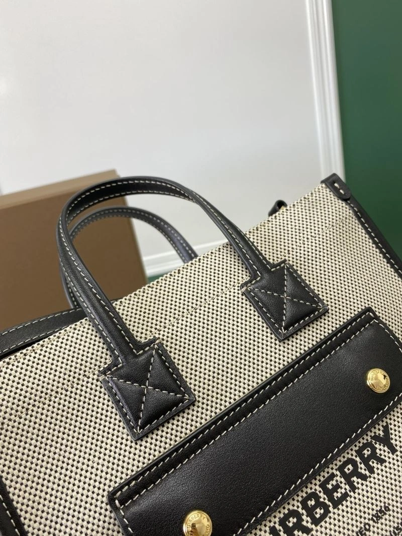 Burberry Shopping Bags SoftTouch 64498