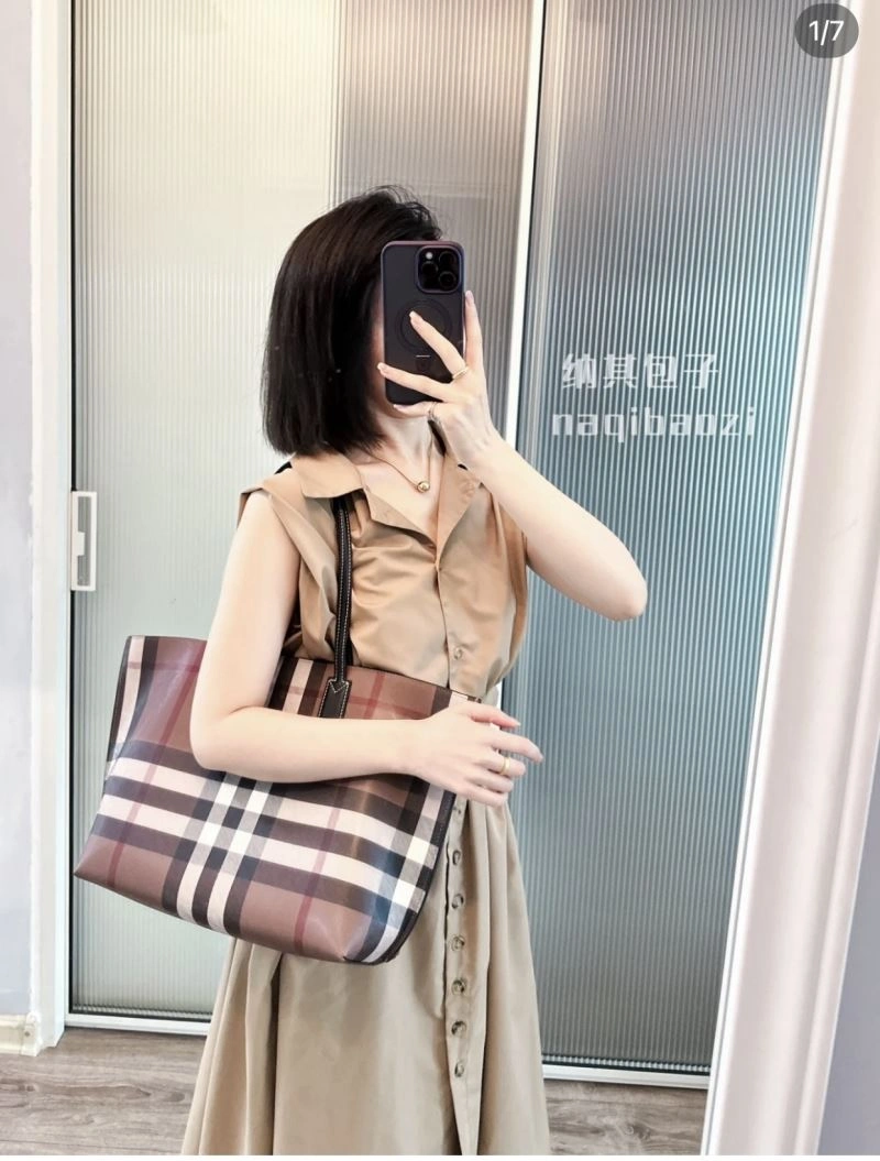 Burberry Shopping Bags Durable 64496