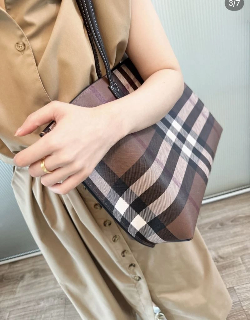 Burberry Shopping Bags Durable 64496