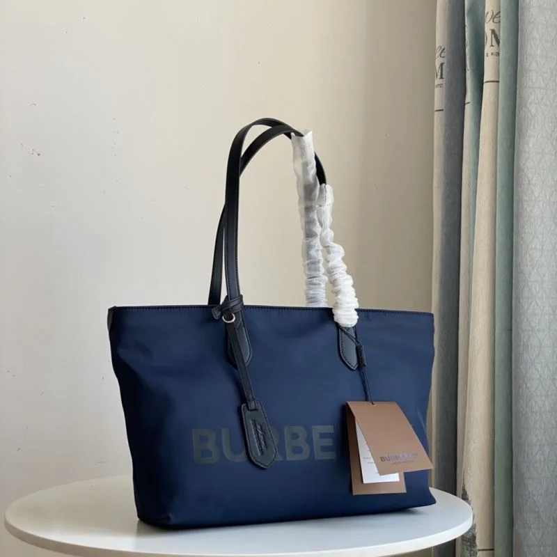 Burberry Shopping Bags Versatile 51676