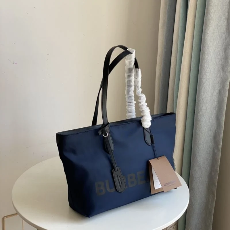 Burberry Shopping Bags Versatile 51676