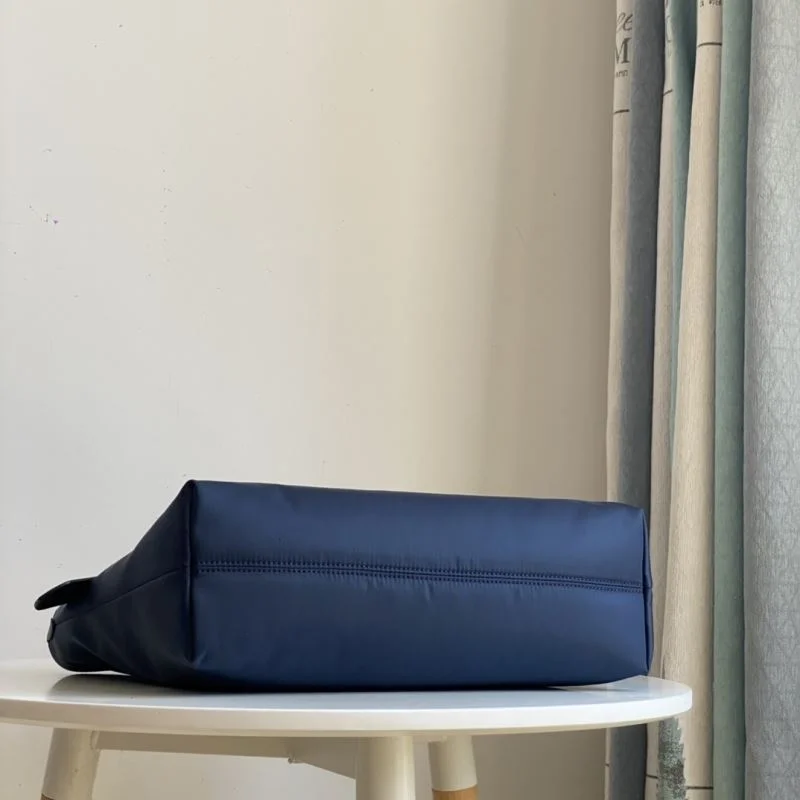 Burberry Shopping Bags Versatile 51676