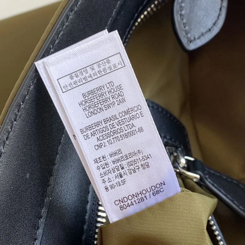 Burberry Shopping Bags Lightweight 51670