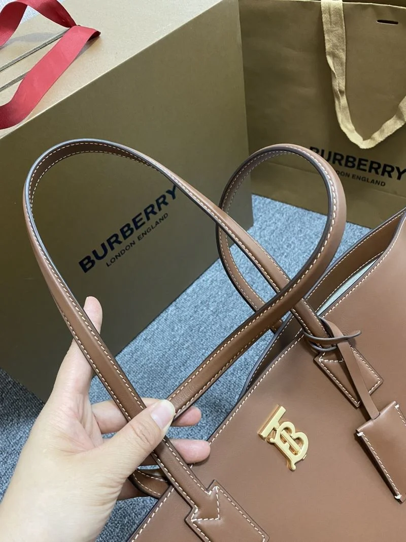 UrbanChic Burberry Shopping Bags 51683