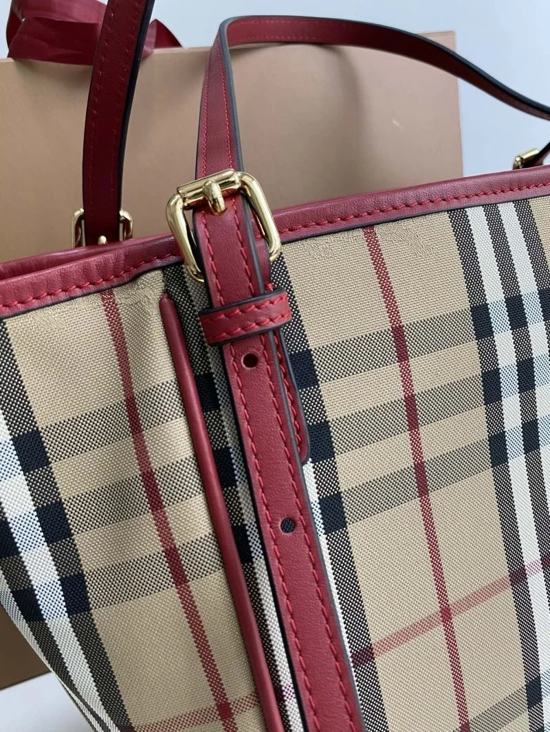 Burberry Shopping Bags Seasonal 51672