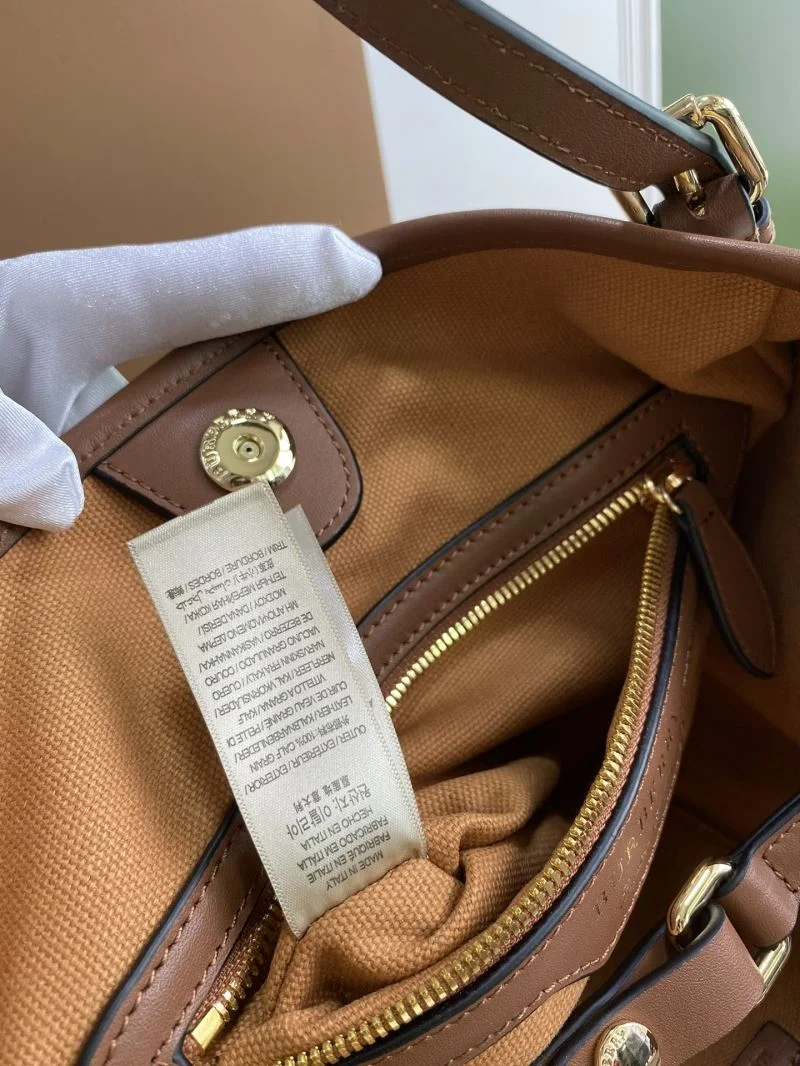 Burberry Shopping Bags Minimalist 51668