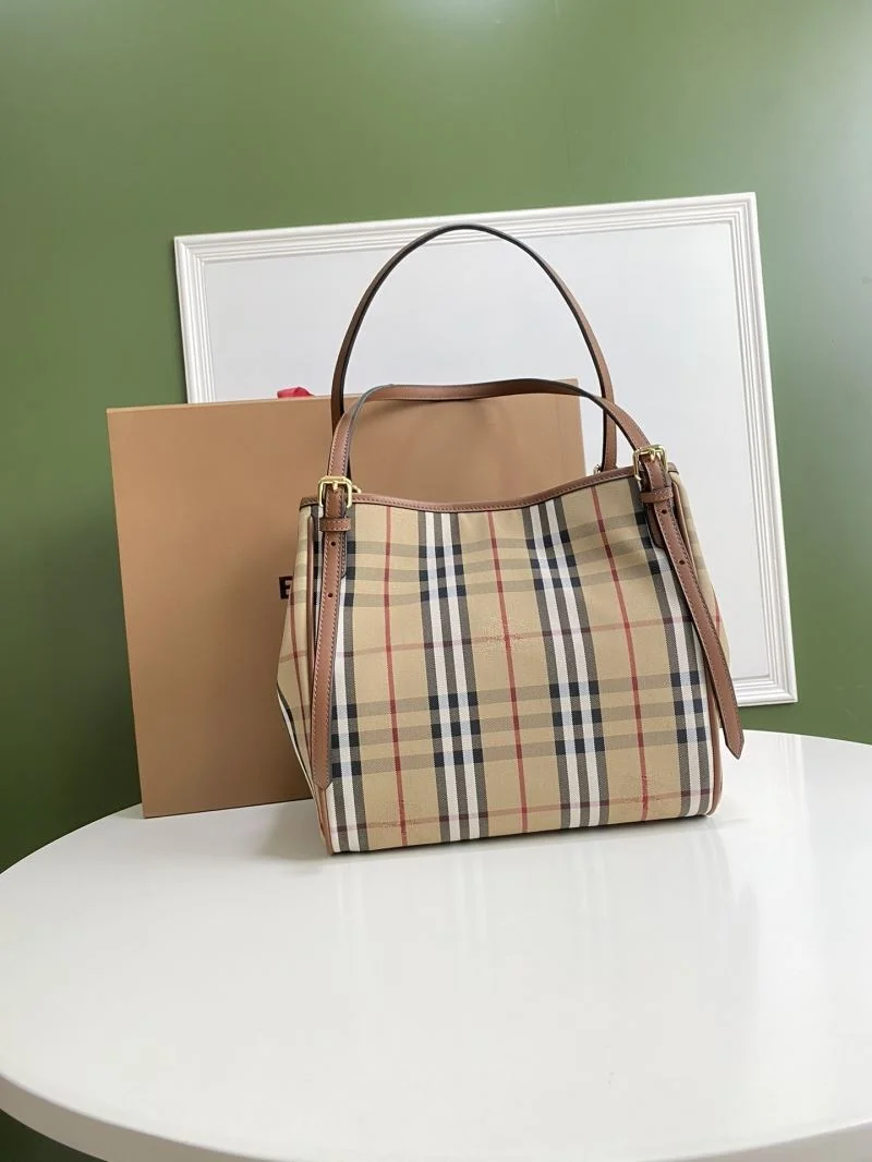 Burberry Shopping Bags Minimalist 51668