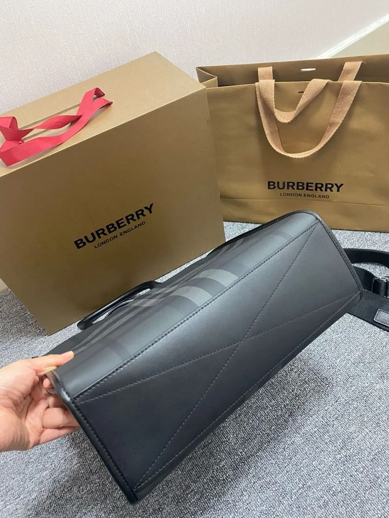 ComfortFit Burberry Shopping Bags 37908