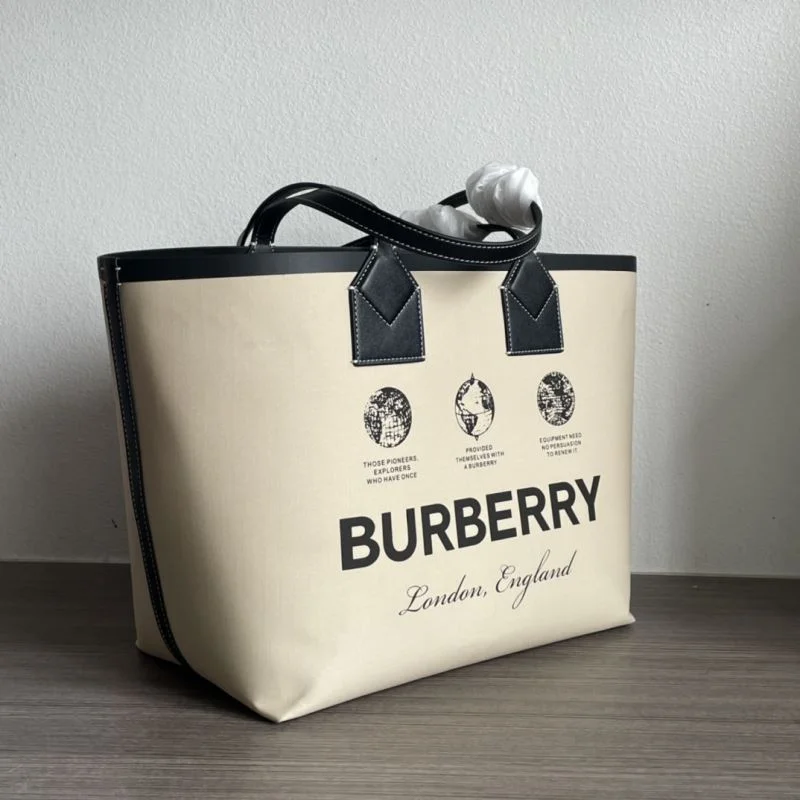 SunProtective Burberry Shopping Bags 37913