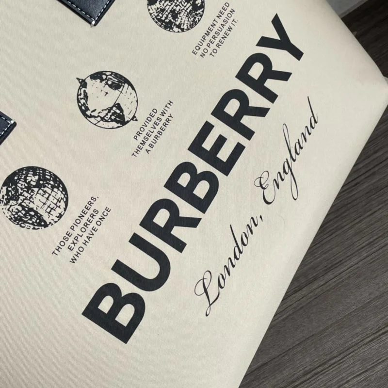 SunProtective Burberry Shopping Bags 37913
