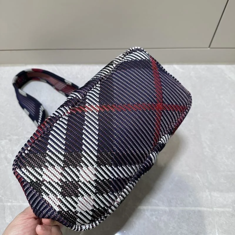 Burberry Shopping Bags Cozy 37887