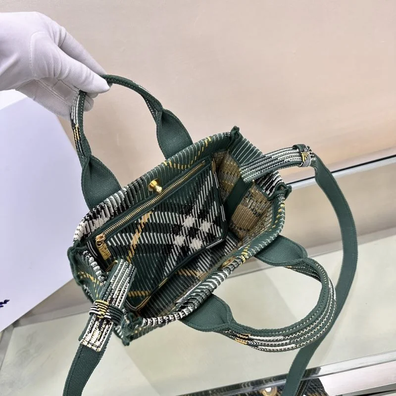Burberry Shopping Bags Flexible 37895