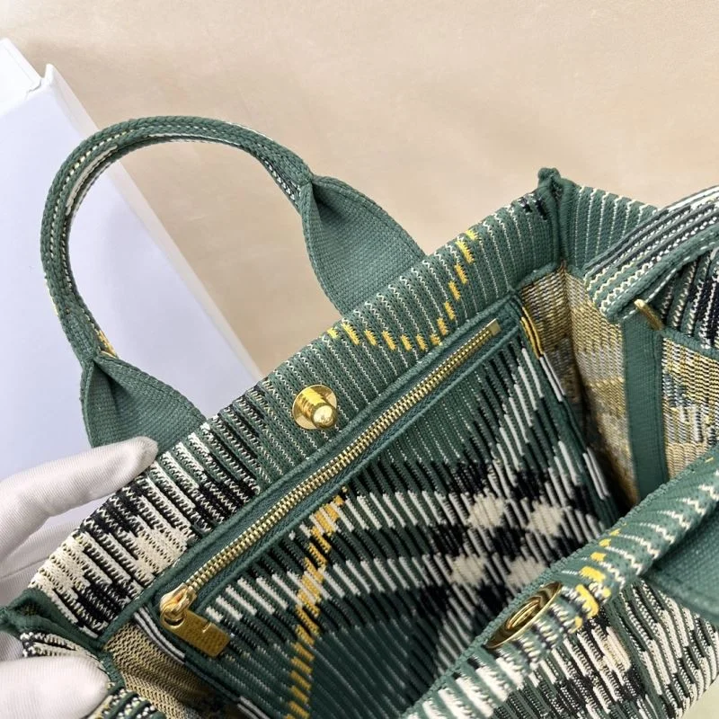 Burberry Shopping Bags Flexible 37895