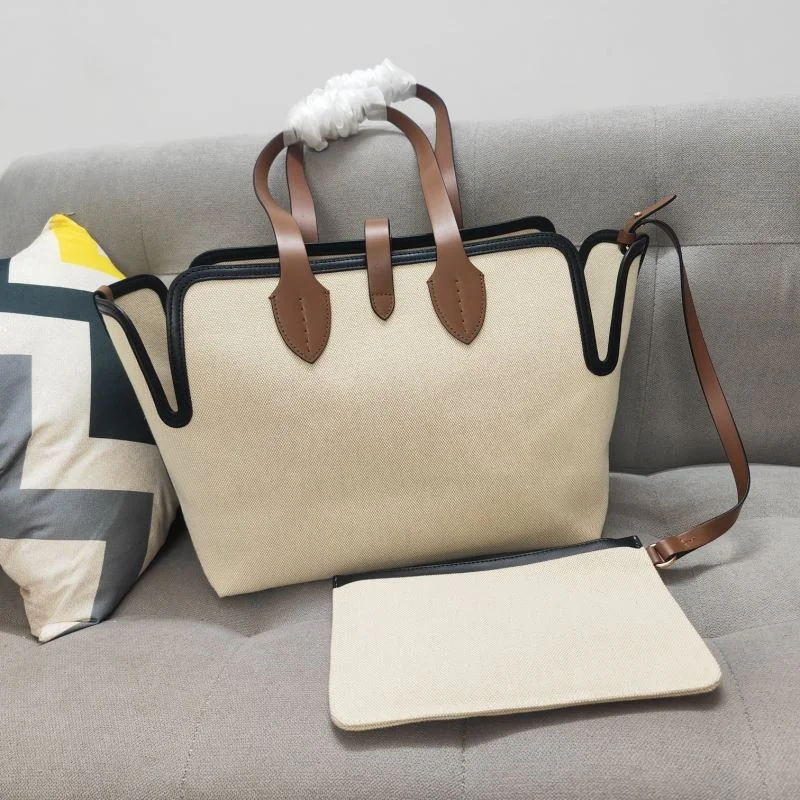Sophisticated Burberry Shopping Bags 37891