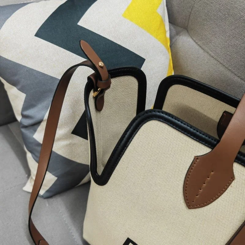 Sophisticated Burberry Shopping Bags 37891