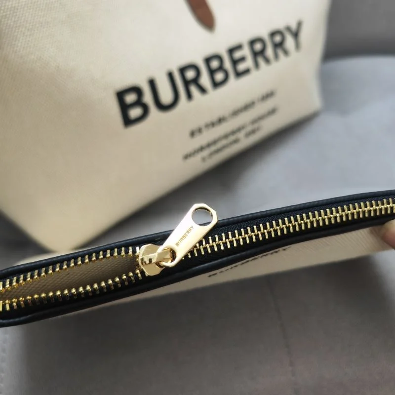 Sophisticated Burberry Shopping Bags 37891